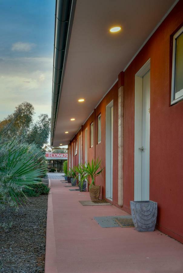Crossroads Ecomotel Port Augusta Bagian luar foto