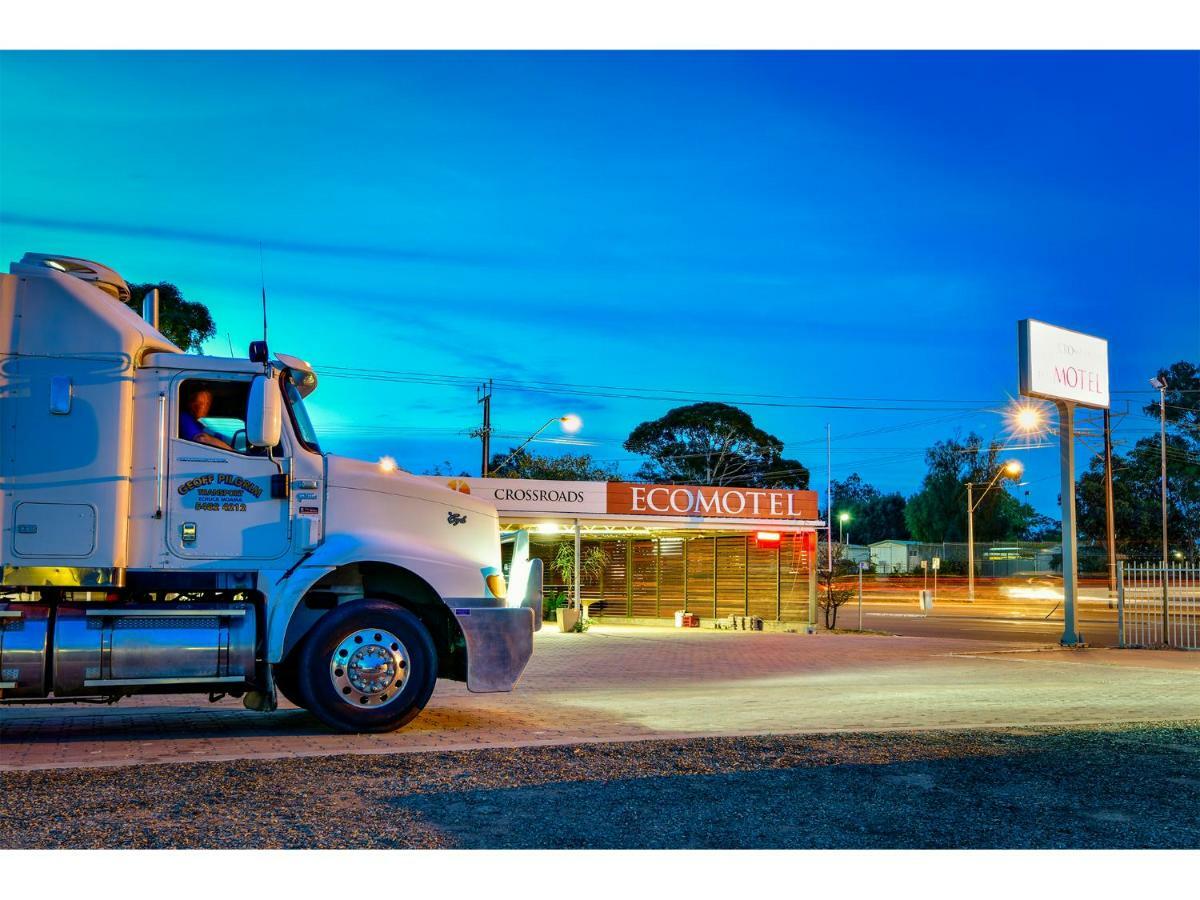 Crossroads Ecomotel Port Augusta Bagian luar foto